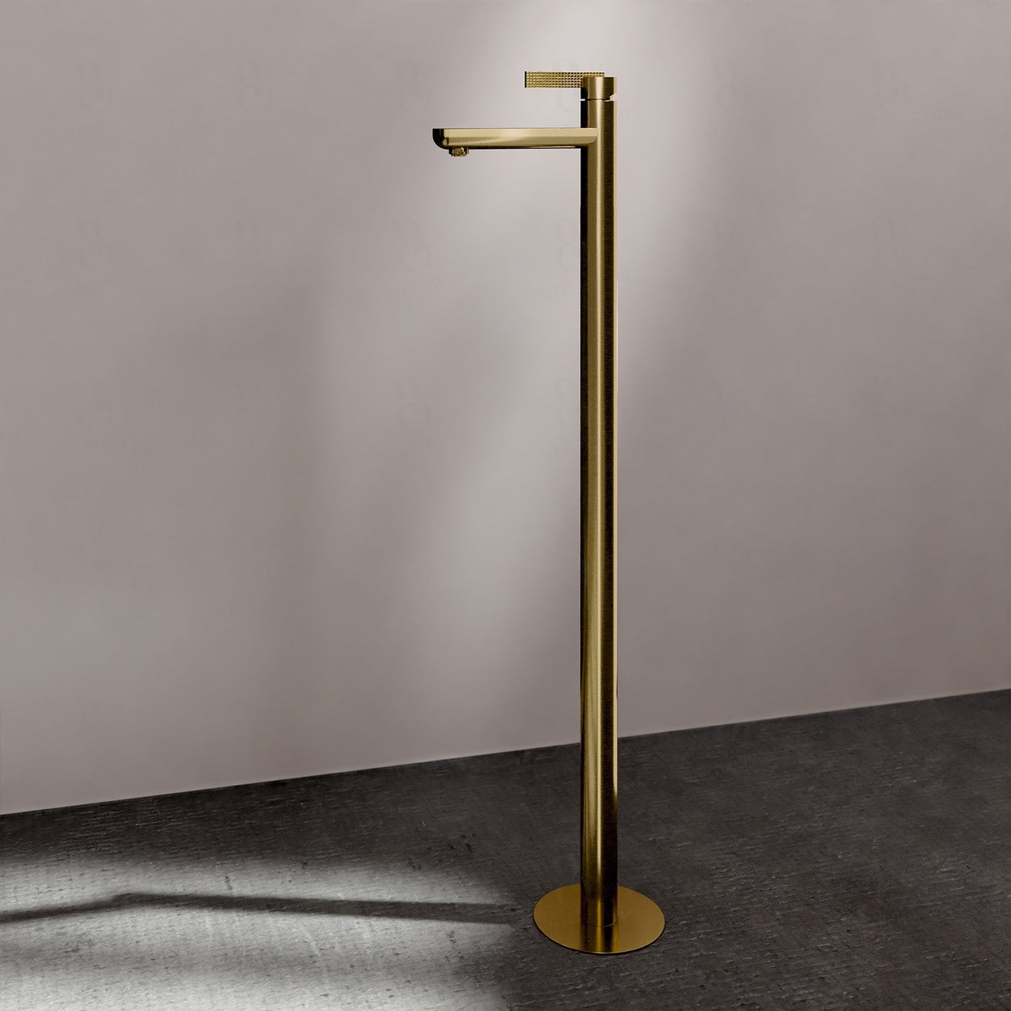 Daniel Rub. Waschtischarmatur - Bodenmontage Serie Club Mit Ablaufgarnitur Brushed Gold