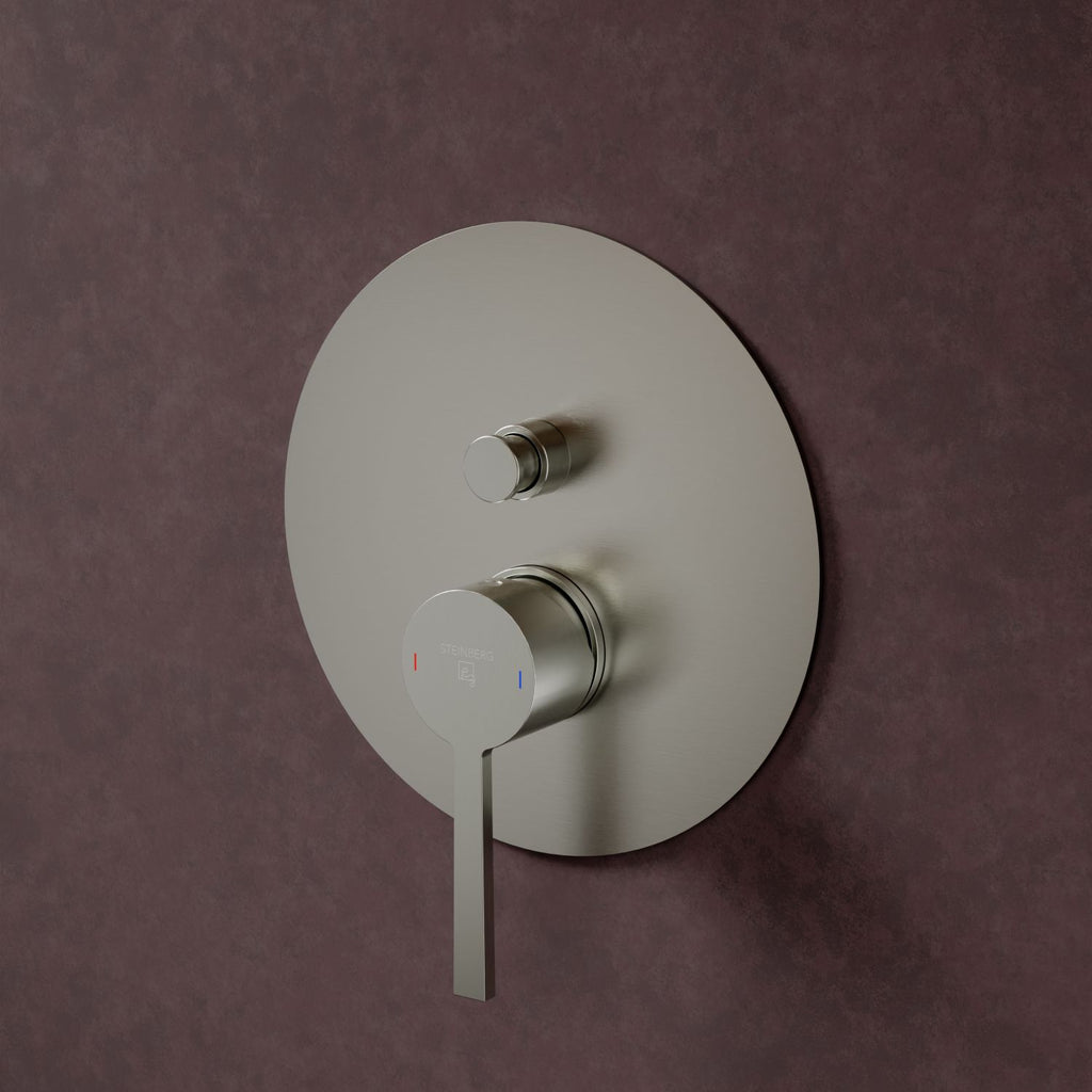 Steinberg 260 series ready-mounted fitting concealed for single lever bath/shower mixer with automatic diverter