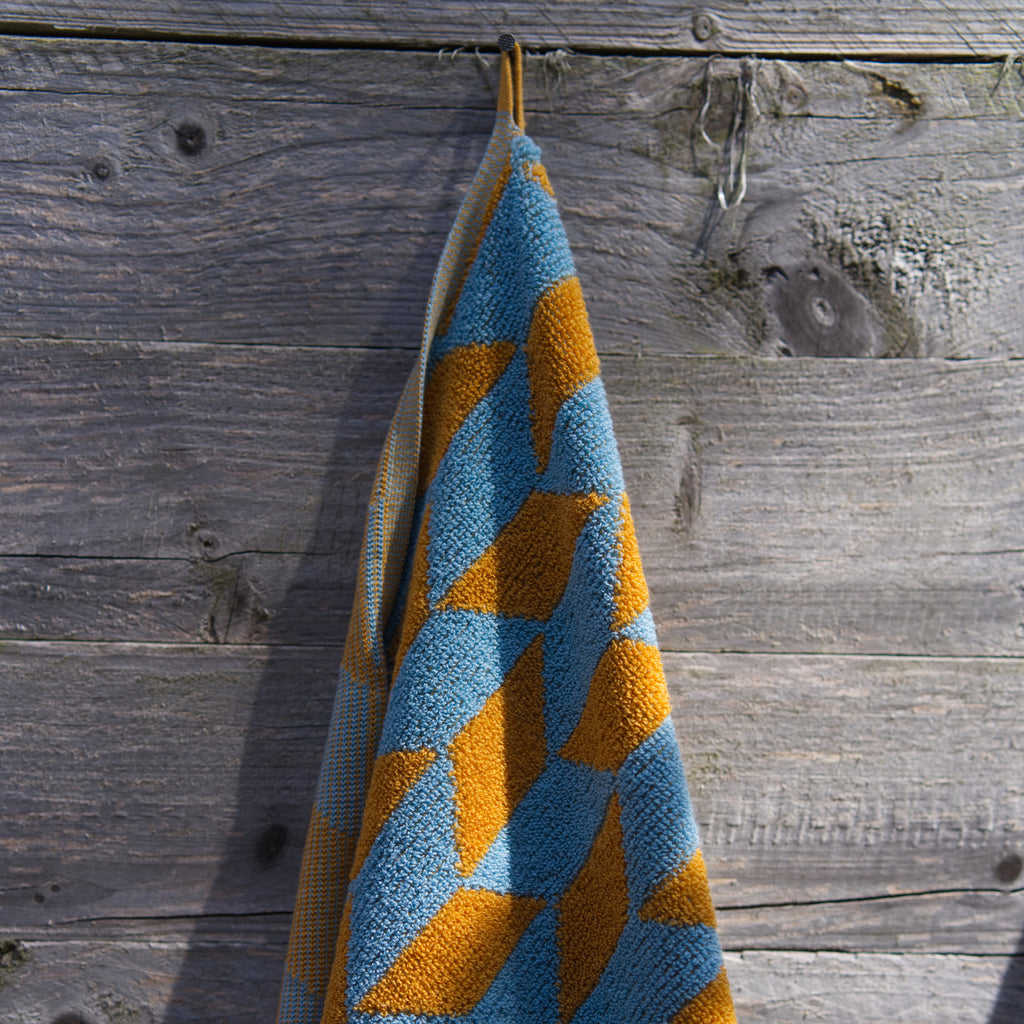 towel.studio Badetuch 70 x 140 cm, verschiedene Designs