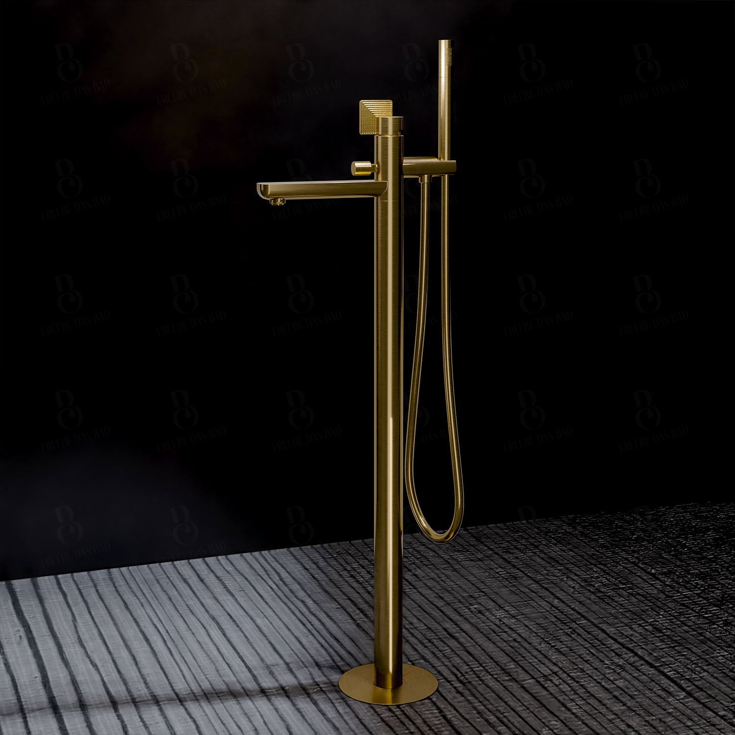 Daniël Rub. Vrijstaande badkraan - Stellar Chrome Brushed Gold-serie Wastafelkraan