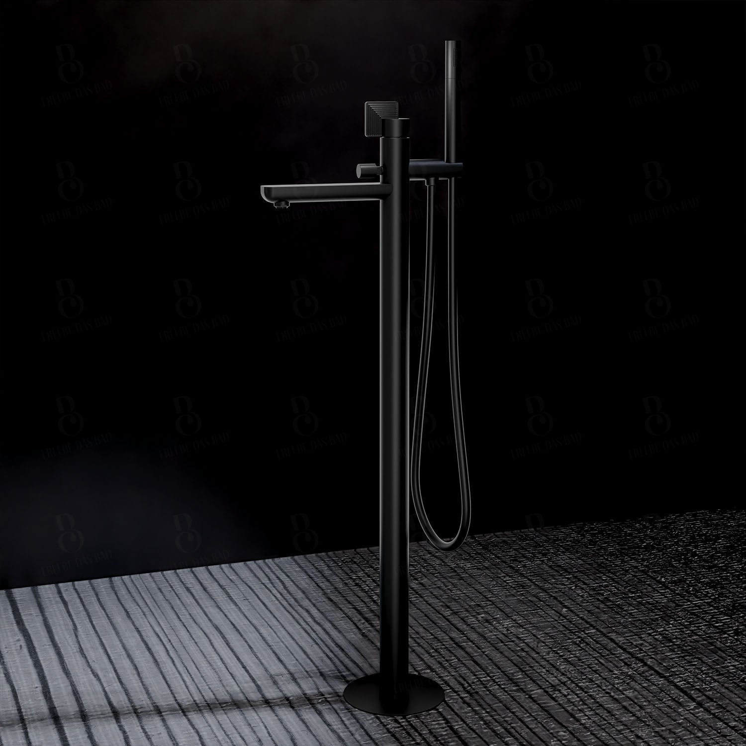 Daniël Rub. Vrijstaande badkraan - Stellar Chrome Matt Black-serie Wastafelkraan