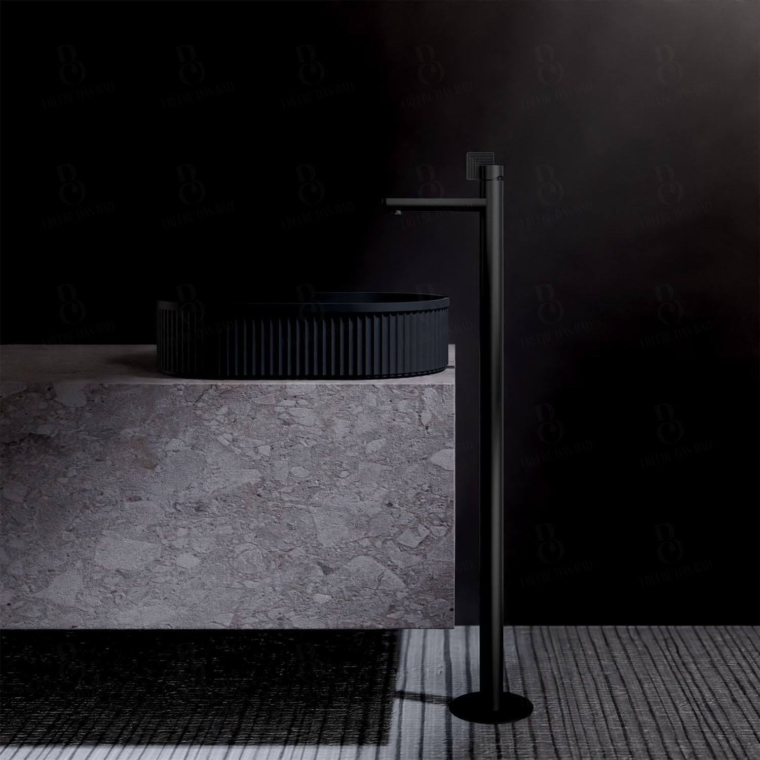 Daniel Rub. Waschtischarmatur - Bodenmontage Serie Stellar Chrom